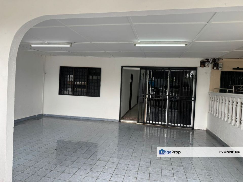 Kajang Taman Sungai Jelok 22 x 74 Freehold 4+1 Rooms House , Selangor, Kajang