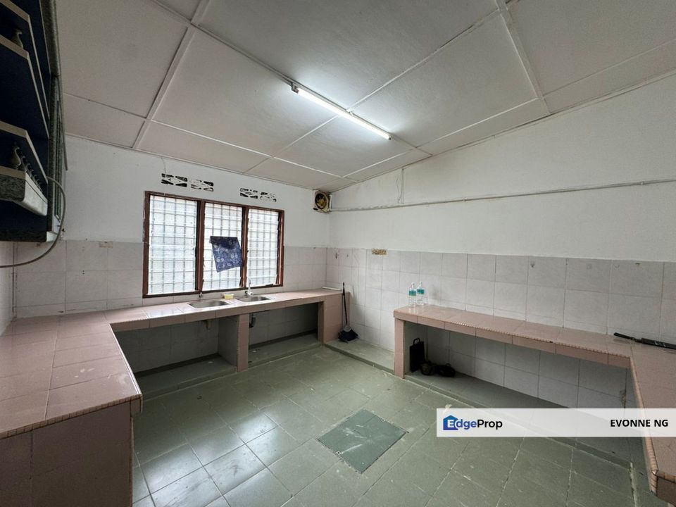 Kajang Taman Sungai Jelok 22 x 74 Freehold 4+1 Rooms House , Selangor, Kajang