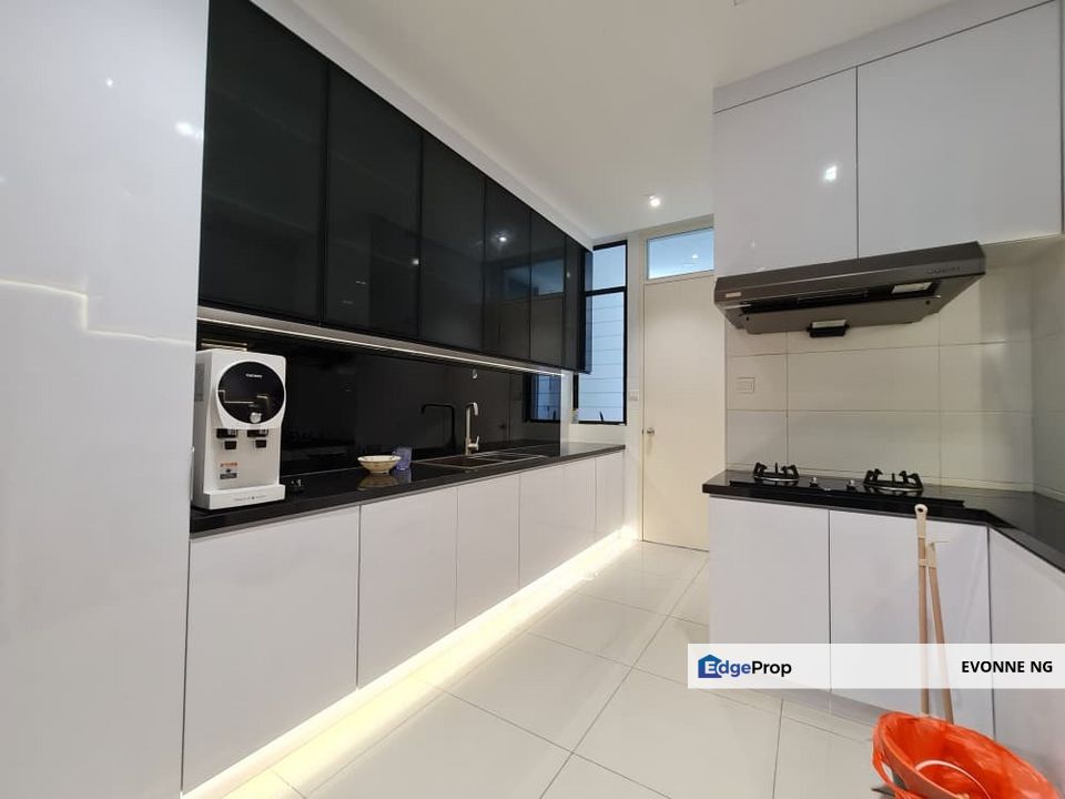 Semenyih Eco Majestic Tenderfield Freehold Furnished Cluster Semi D   , Selangor, Semenyih