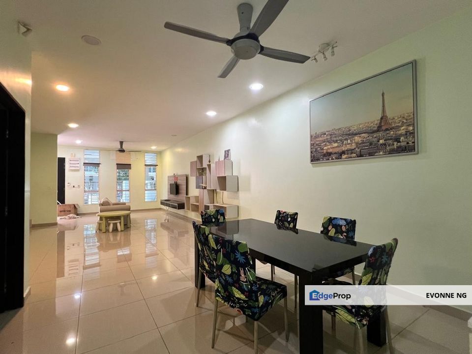 Bangi Taman Bangi Avenue Freehold Reno 7 rooms Three Storey House , Selangor, Bangi