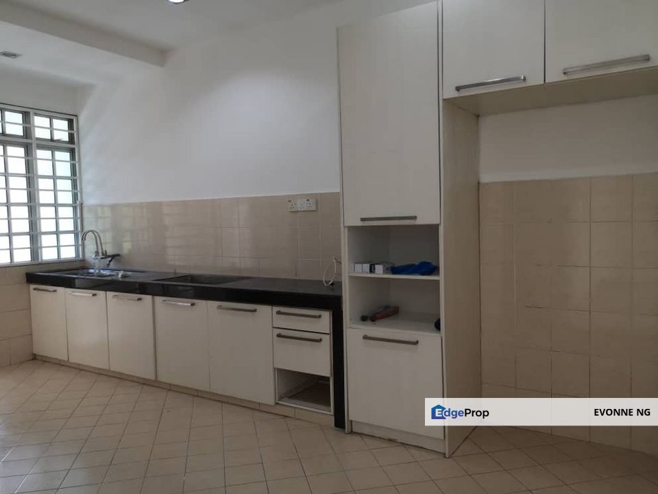 Kajang Jalan Reko Freehold 20 x 90 Reno Kitchen Cabinet Long Carporch , Selangor, Kajang