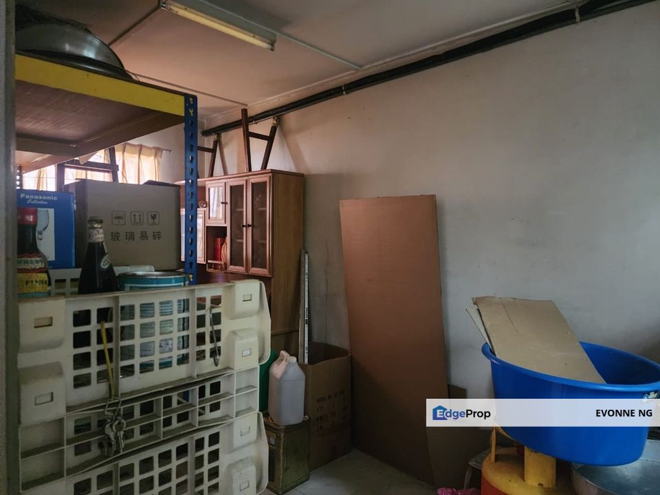 Kajang Double Storey House 22 x 75 Freehold Extended , Selangor, Kajang