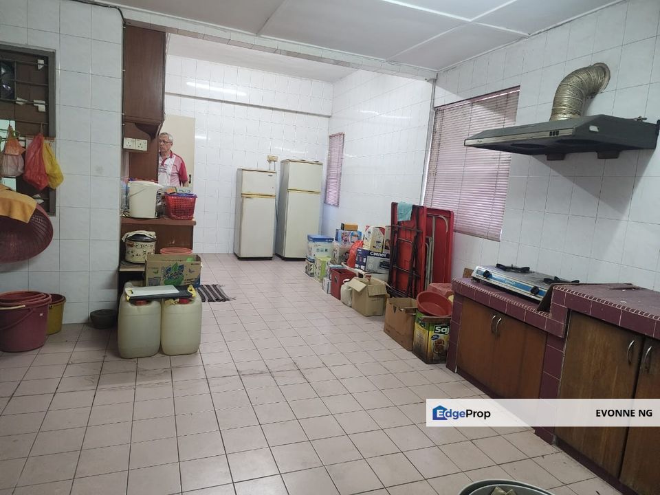 Kajang Double Storey House 22 x 75 Freehold Extended , Selangor, Kajang