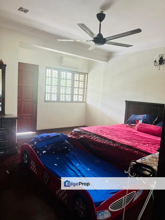 Kajang Sungai Jelok Freehold 20 x 70 Reno Extend , Selangor, Kajang