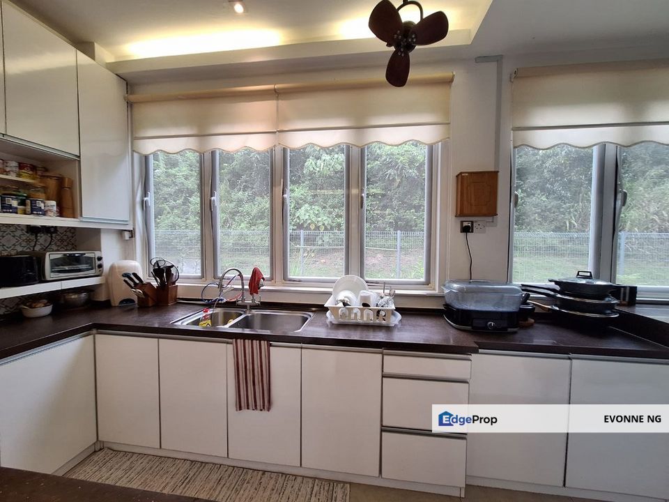 Kajang TTDi Grove Acacia Freehold Nicely Renovated 22 x 75 , Selangor, Kajang