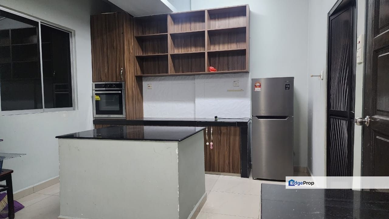 Taman Sungai Jelok Kajang Freehold Reno 20 x 70 For Sale, Selangor, Kajang