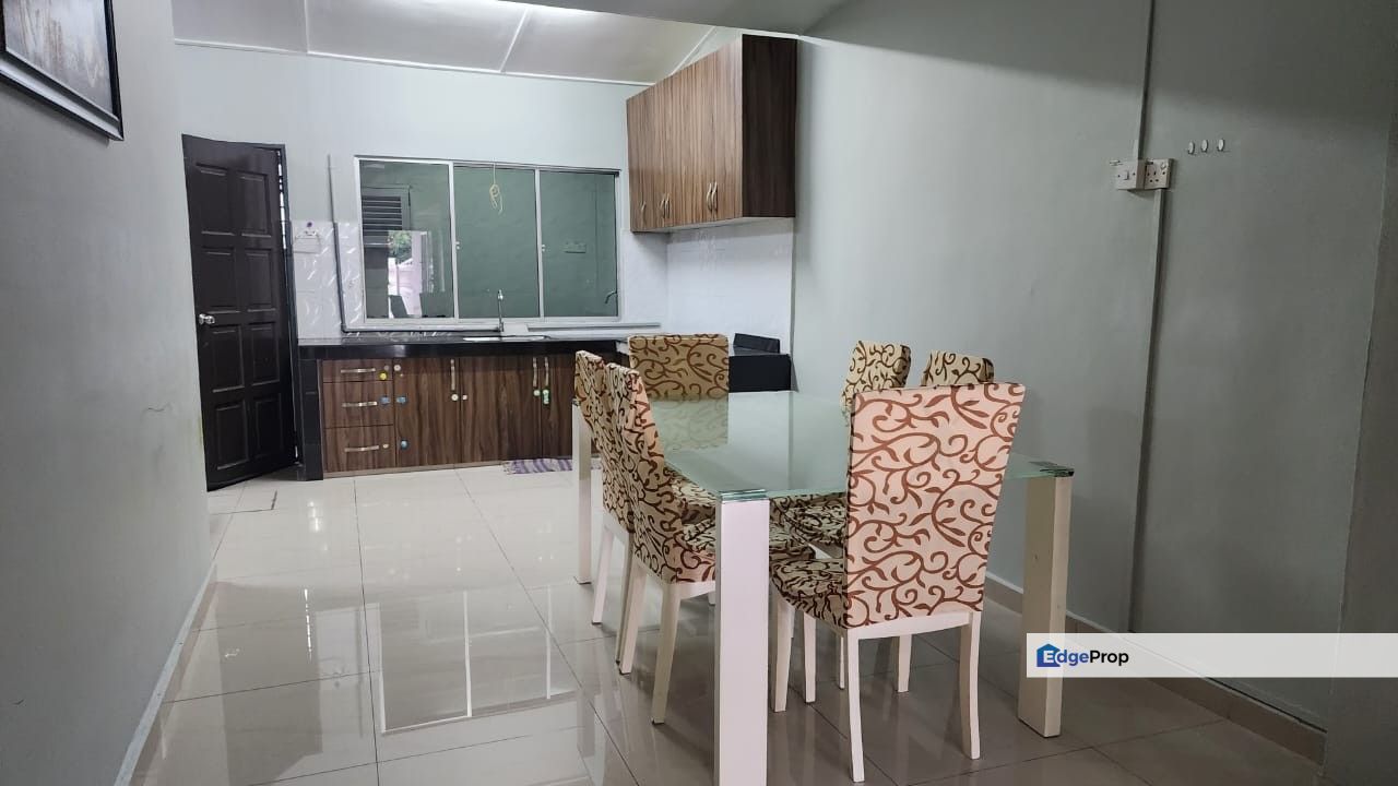 Taman Sungai Jelok Kajang Freehold Reno 20 x 70 For Sale, Selangor, Kajang