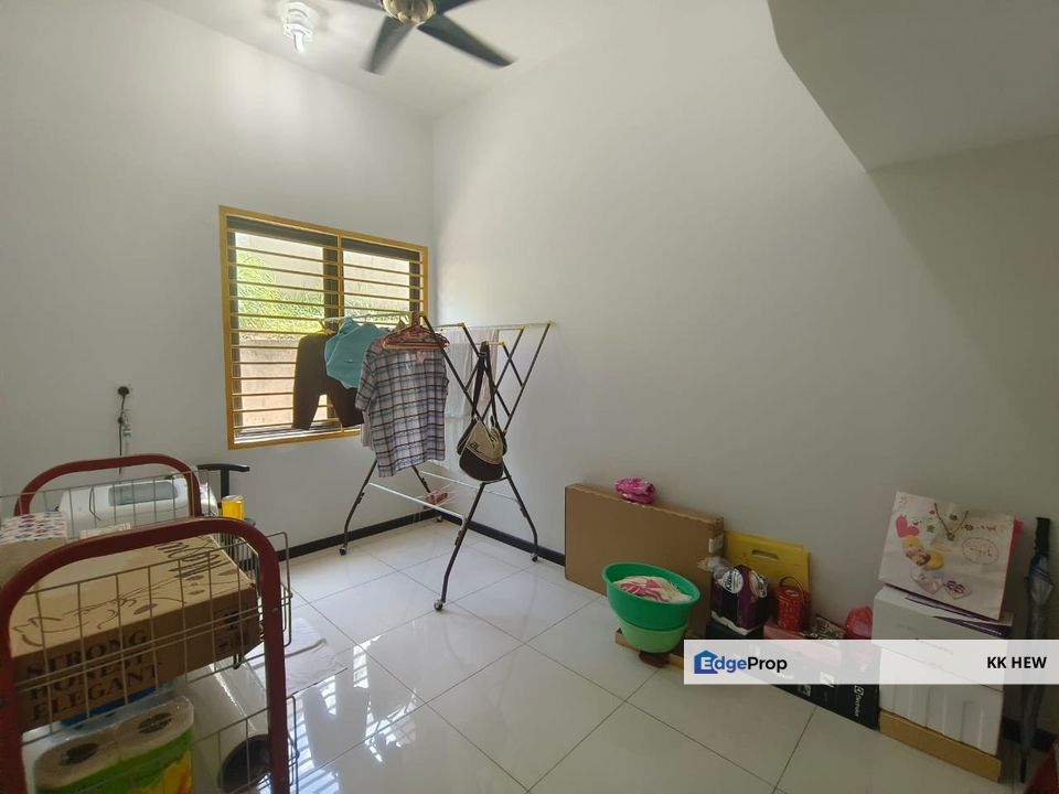 3 Storey House Taman Saujana Suria, Kajang, Selangor For Rent, Selangor, Kajang