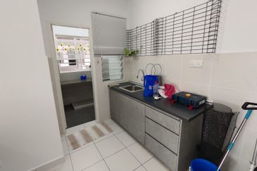 Karisma Apartment @ Eco Majestic