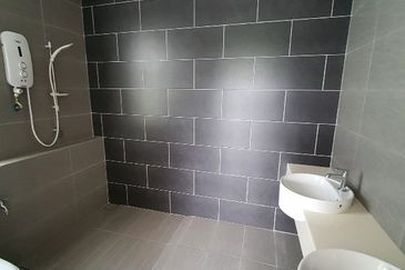 Parkfield Residences, Tropicana Heights