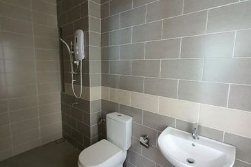 Parkfield Residences, Tropicana Heights