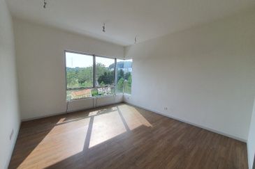 Parkfield Residences, Tropicana Heights