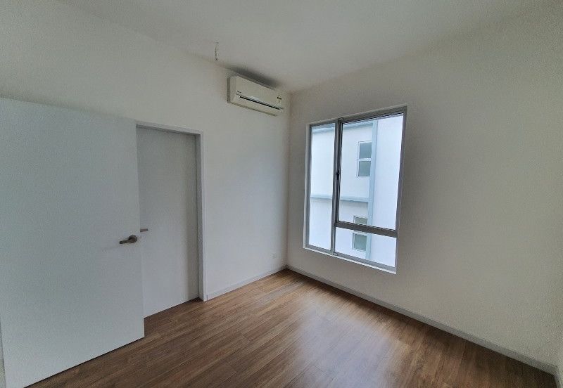 Parkfield Residences, Tropicana Heights