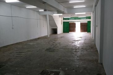 Taman Hiew Piow Shop For Rent