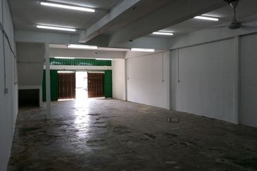 Taman Hiew Piow Shop For Rent