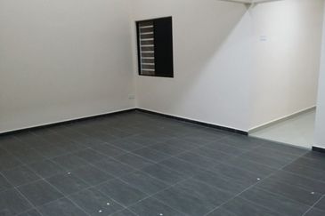 Taman Hiew Piow Shop For Rent