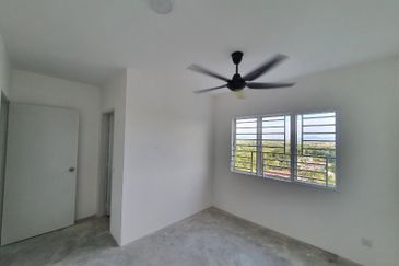 Kristal Villa Condominium