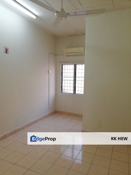 TAMAN SEMENYIH MEWAH, SEMENYIH, SELANGOR 2 STOREY TERRACE HOUSE FOR SALE RM580K, Selangor, Semenyih