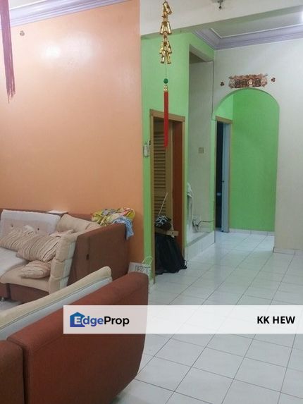 TAMAN SEMENYIH MEWAH, SEMENYIH, SELANGOR 2 STOREY TERRACE HOUSE FOR SALE RM540K, Selangor, Semenyih