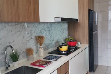 CONEZION RESIDENCES @ PUTRAJAYA FOR SALE FULLY FURNISHED