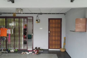 Taman Pinggiran Putra