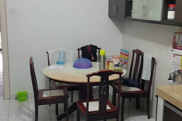 Taman Pinggiran Putra