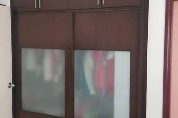 Taman Pinggiran Putra