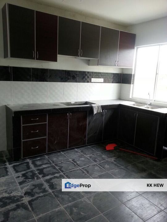SEMENYIH PARKLANDS, SEMENYIH, SELANGOR 2 STOREY TERRACE HOUSE FOR SALE (RENOVATED), Selangor, Semenyih