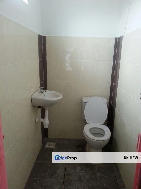 SEMENYIH PARKLANDS, SEMENYIH, SELANGOR 2 STOREY TERRACE HOUSE FOR SALE (RENOVATED), Selangor, Semenyih