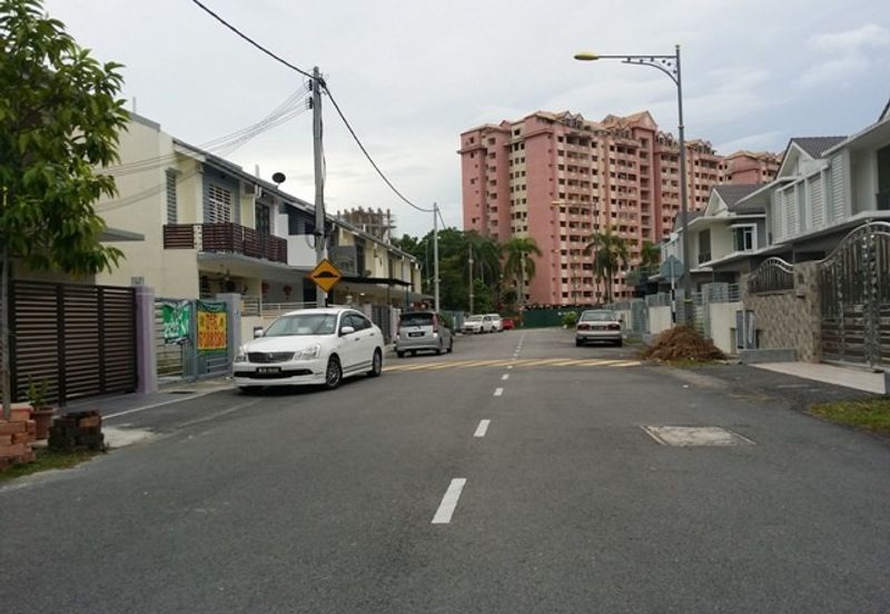 Taman Anggerik Villa