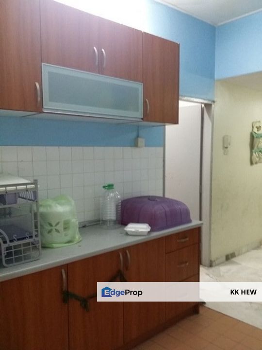 BANDAR TEKNOLOGI KAJANG, SEMENYIH, SELANGOR 2 STOREY TERRACE HOUSE FOR RENT (RENOVATED), Selangor, Semenyih