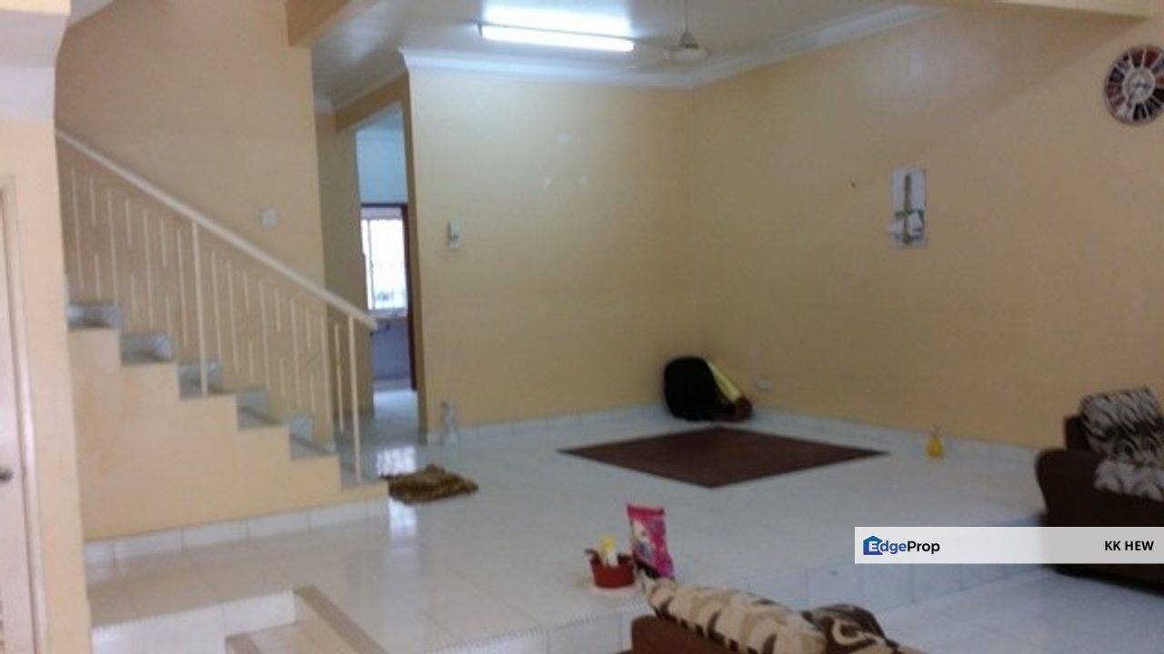 TAMAN BUKIT MEWAH, KAJANG, SELANGOR 2 STOREY TERRACE HOUSE FOR SALE RM520K, Selangor, Kajang