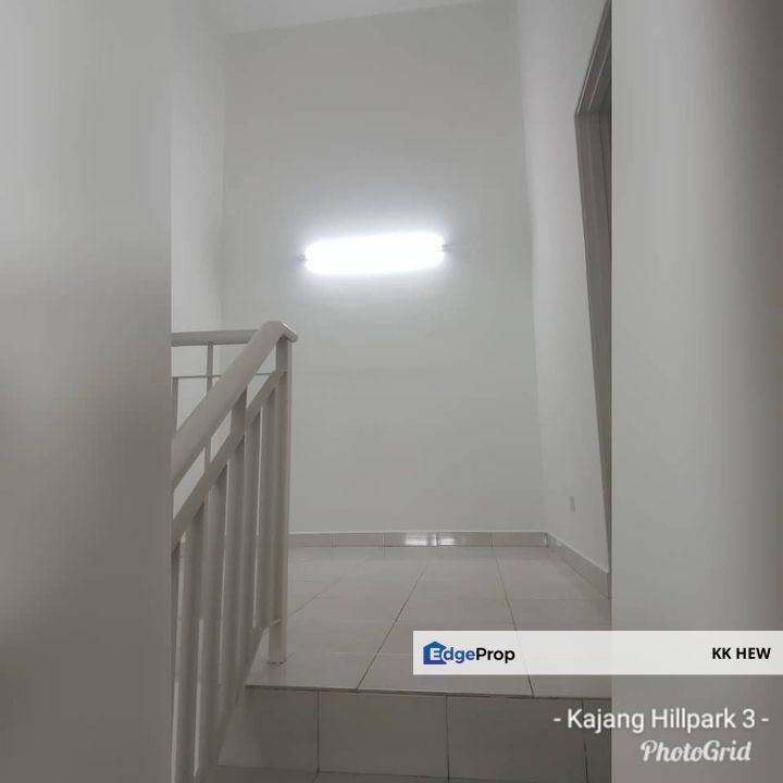 HILLPARK 3, PHASE 2 (CASSIA), SEMENYIH, SELANGOR 2 STOREY TERRACE HOUSE FOR SALE (RENOVATED), Selangor, Semenyih
