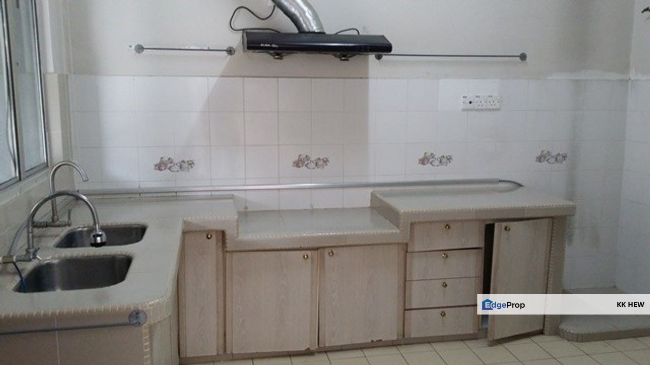 JALAN IMPIAN INDAH, KAJANG, SELANGOR 2 STOREY TERRACE HOUSE FOR SALE (RENOVATED), Selangor, Kajang