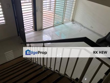 KAJANG 2, KAJANG, SELANGOR 2 STOREY TERRACE HOUSE FOR SALE (PARTIALLY FURNISEHD), Selangor, Kajang