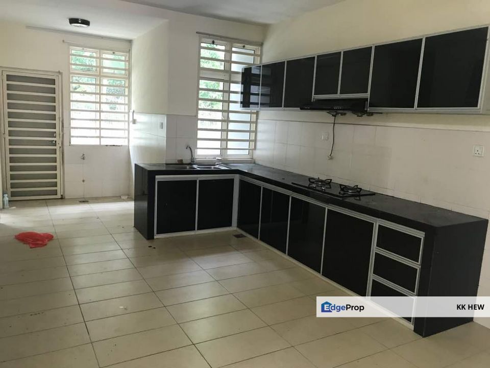 KAJANG 2, KAJANG, SELANGOR 2 STOREY TERRACE HOUSE FOR RENT (PARTIALLY FURNISHED), Selangor, Kajang