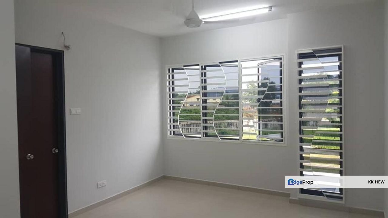 KAJANG EAST, SEMENYIH, SELANGOR 2 STOREY TERRACE HOUSE FOR RENT (BASIC UNIT), Selangor, Semenyih