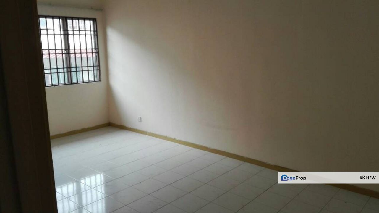 TAMAN KAJANG PERDANA, KAJANG , SELANGOR 2 STOREY TERRACE HOUSE FOR RENT (BASIC UNIT), Selangor, Kajang