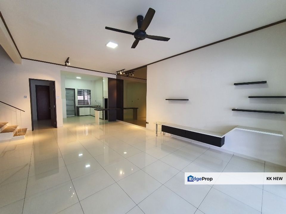 KAJANG EAST, SEMENYIH, SELANGOR 2 STOREY TERRACE HOUSE FOR RENT (RENOVATED), Selangor, Semenyih