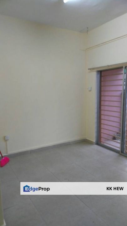 TAMAN KAJANG IMPIAN, KAJANG, SELANGOR 2 STOREY TERRACE HOUSE FOR RENT, Selangor, Kajang