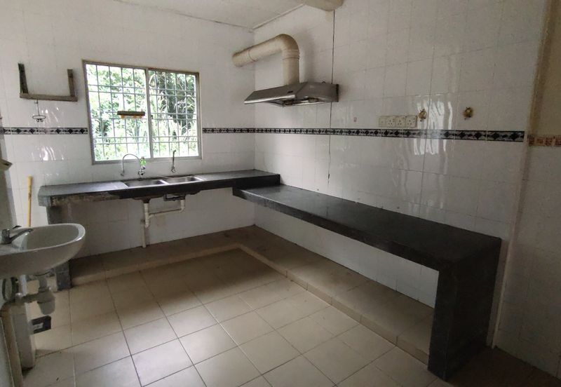 Taman Sri Mawar Semenyih For Rent 