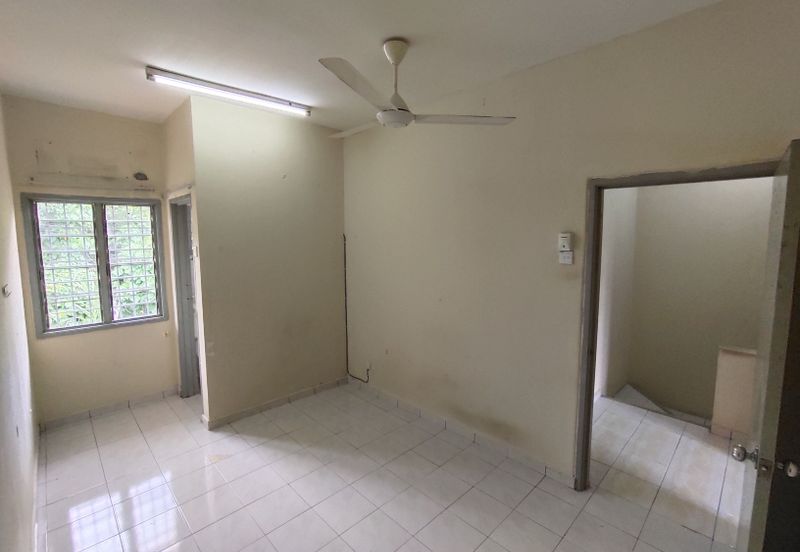 Taman Sri Mawar Semenyih For Rent 