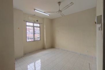 Taman Sri Mawar Semenyih For Rent 