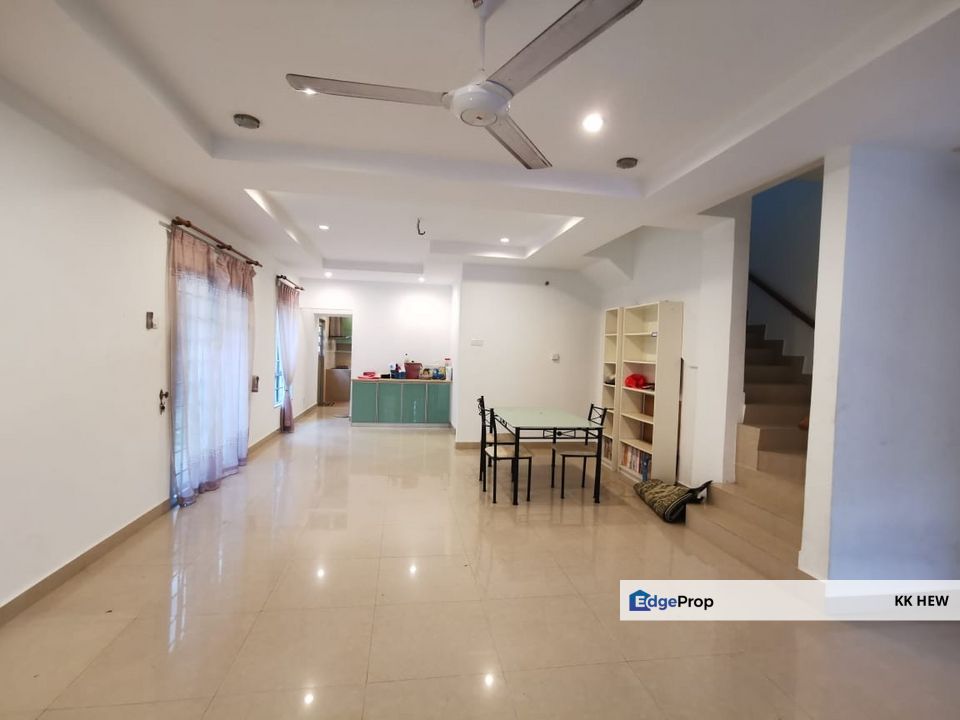 TAMAN PRIMA SAUJANA, KAJANG, SELANGOR 2 STOREY TERRACE HOUSE FOR SALE END LOT, Selangor, Kajang