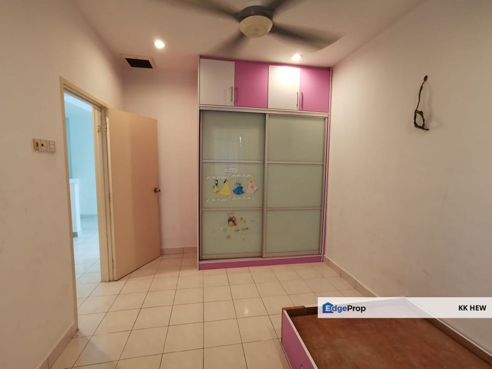 TAMAN PRIMA SAUJANA, KAJANG, SELANGOR 2 STOREY TERRACE HOUSE FOR SALE END LOT, Selangor, Kajang
