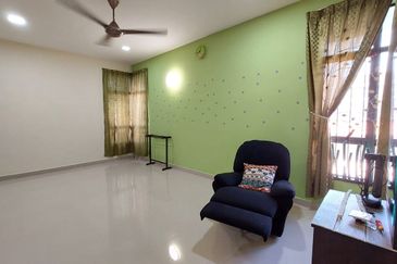 Puncak Pinggiran Putra