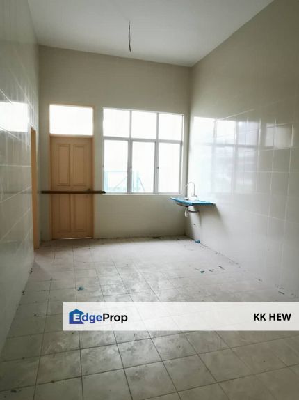 PUNCAK SAUJANA, KAJANG, SELANGOR 2 STOREY TERRACE HOUSE FOR SALE, Selangor, Kajang