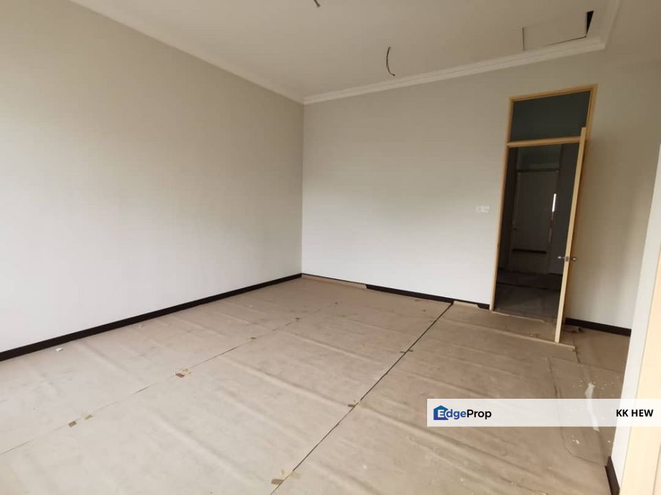 PUNCAK SAUJANA, KAJANG, SELANGOR 2 STOREY TERRACE HOUSE FOR RENT, Selangor, Kajang