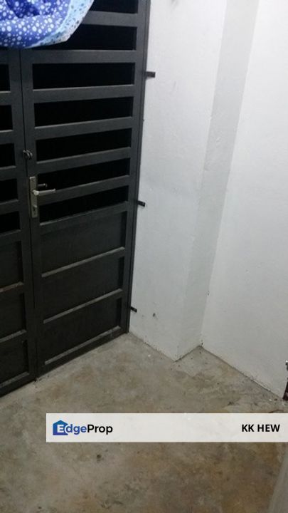 PUNCAK SAUJANA, KAJANG, SELANGOR 2 STOREY TERRACE HOUSE FOR SALE RM750,000, Selangor, Kajang