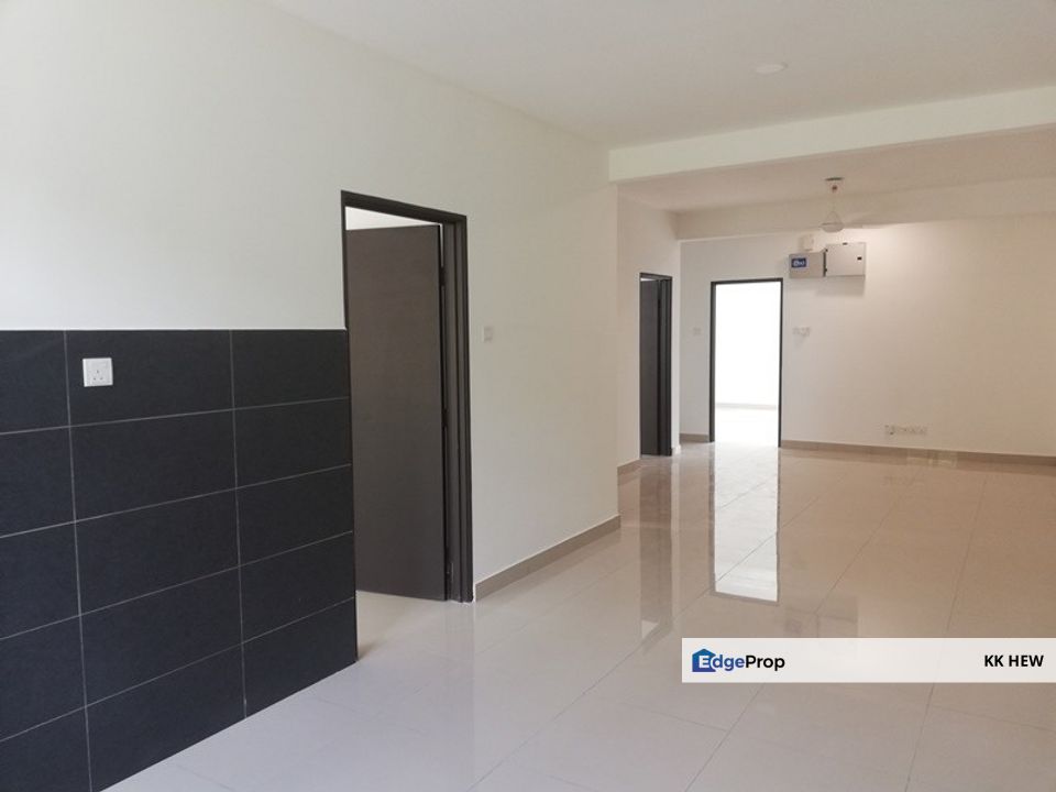 SAUJANA HEIGHTS @ TAMAN PUNCAK SAUJANA, KAJANG, SELANGOR 2 STOREY SUPERLINK HOUSE FOR RENT, Selangor, Kajang